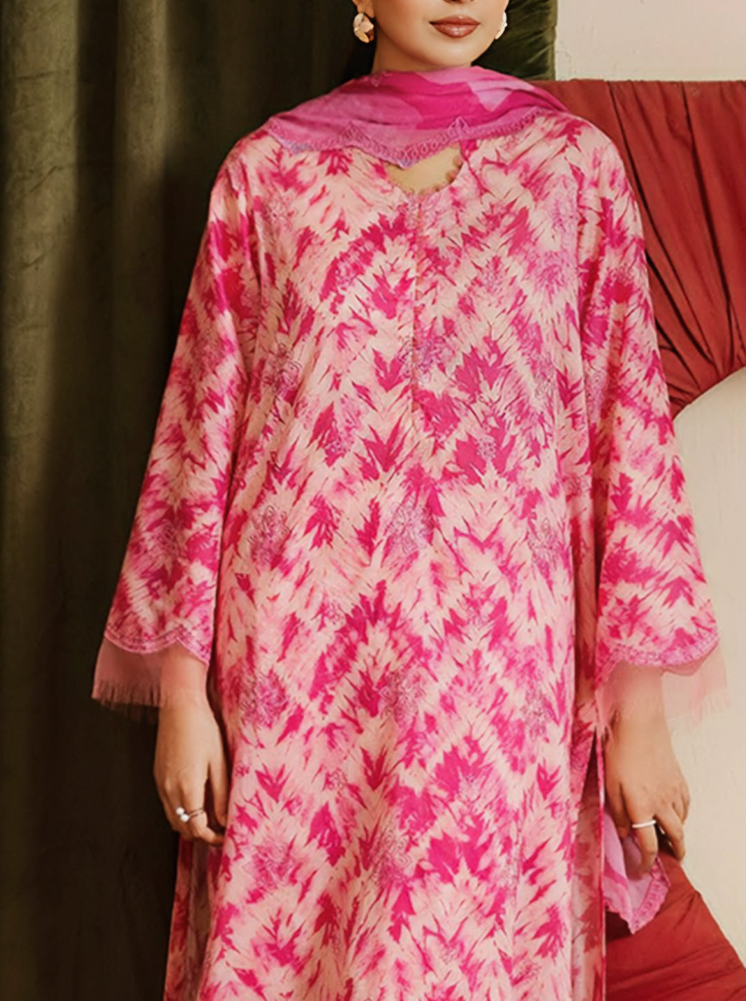 Magenta Romance – 3 Piece Stitched Suit Set