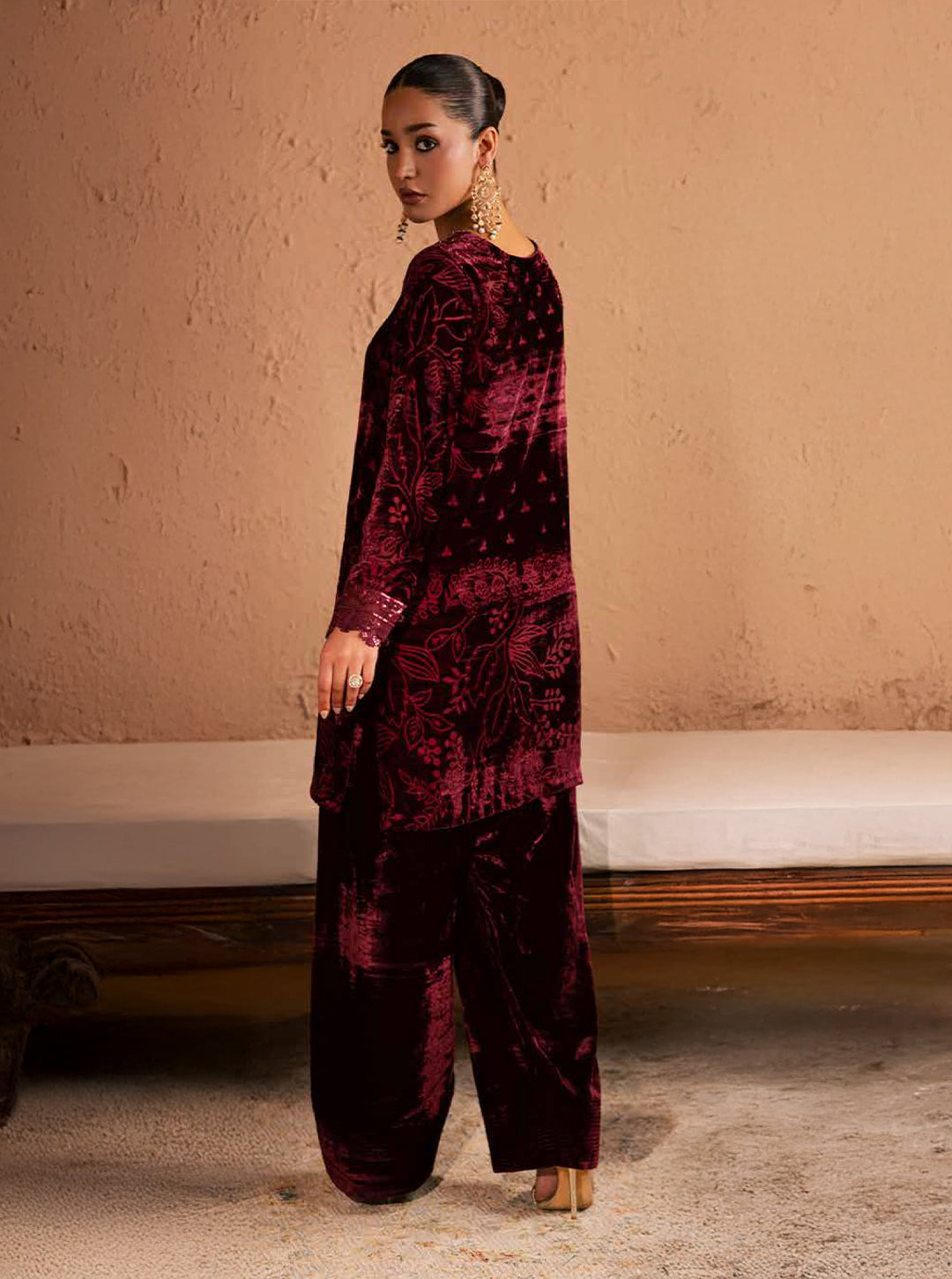 Mahroon Palachi Velvet 2-Piece Unstitched Suit Set