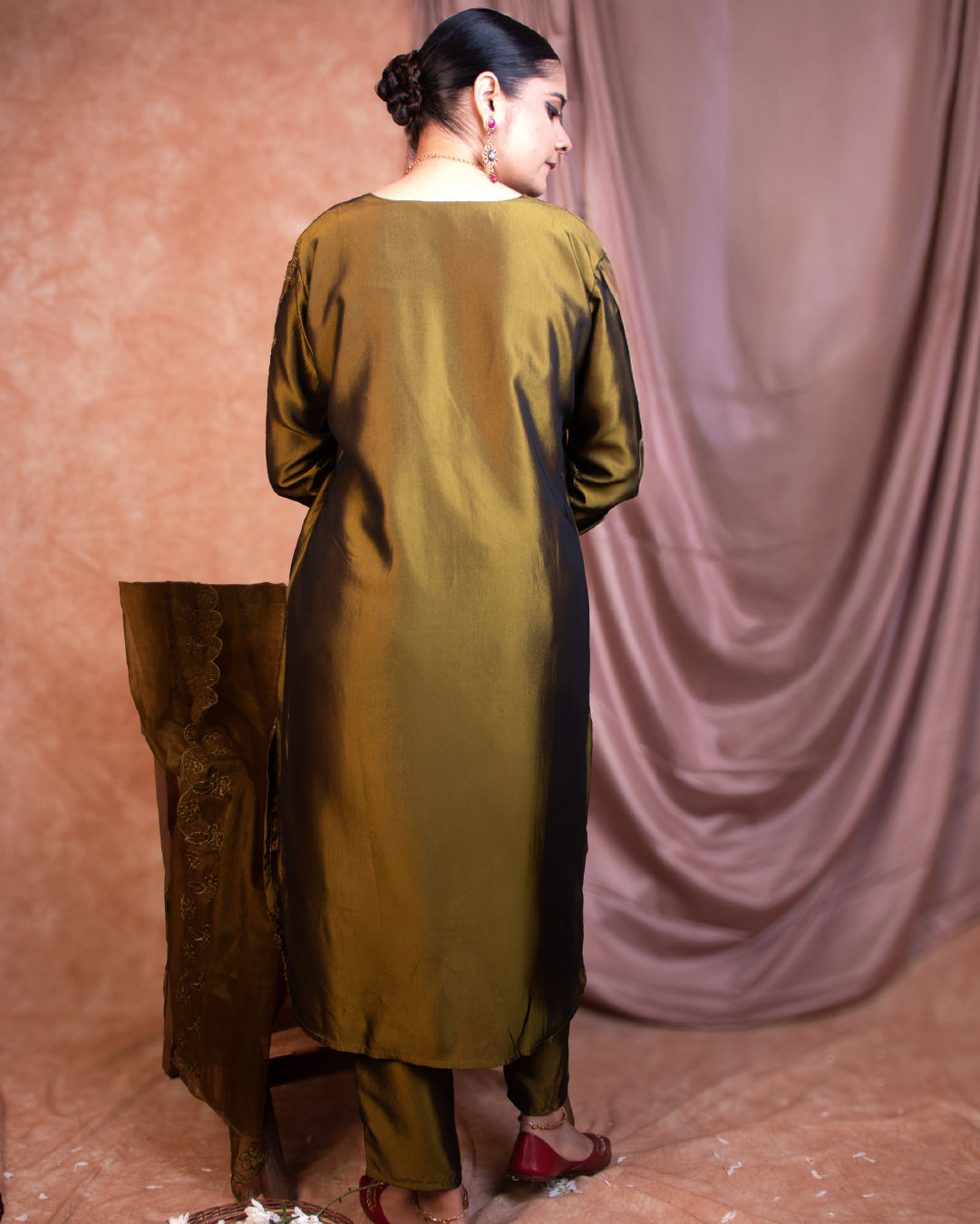 Fine Green Silk Blend Suit with Intricate Cutwork – Tyohar Exclusive Collection