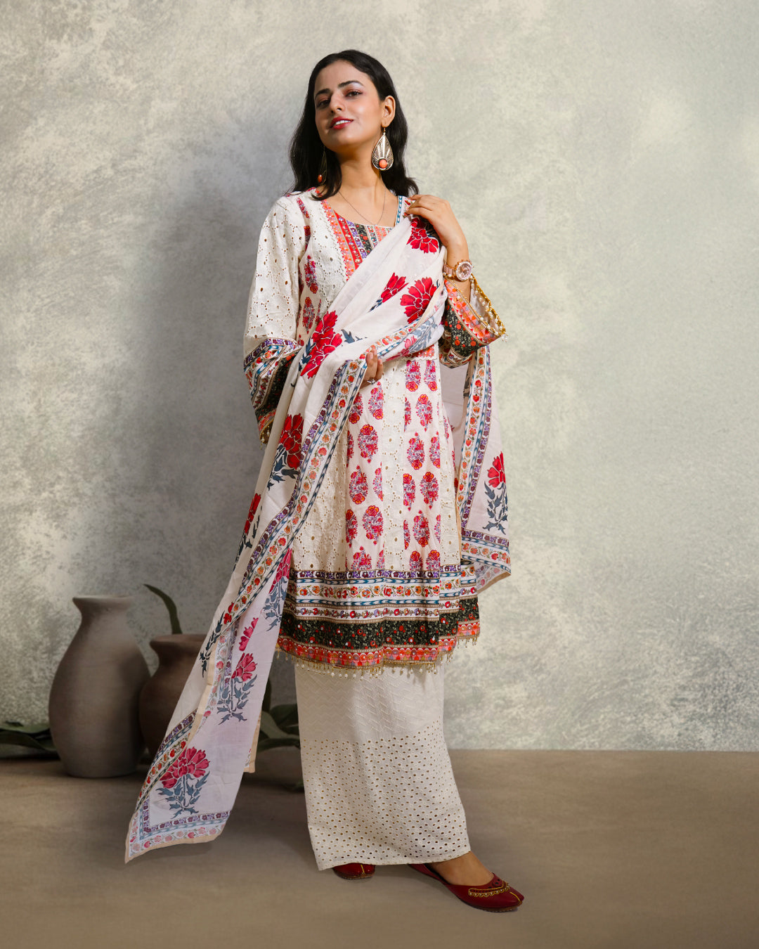 Red Blocks Floral Off-white, Cut work,  3-piece Suit Set